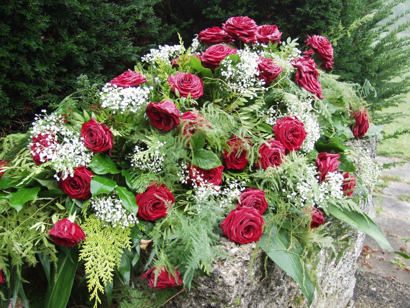 funeraire-EZE-min_roses-61203